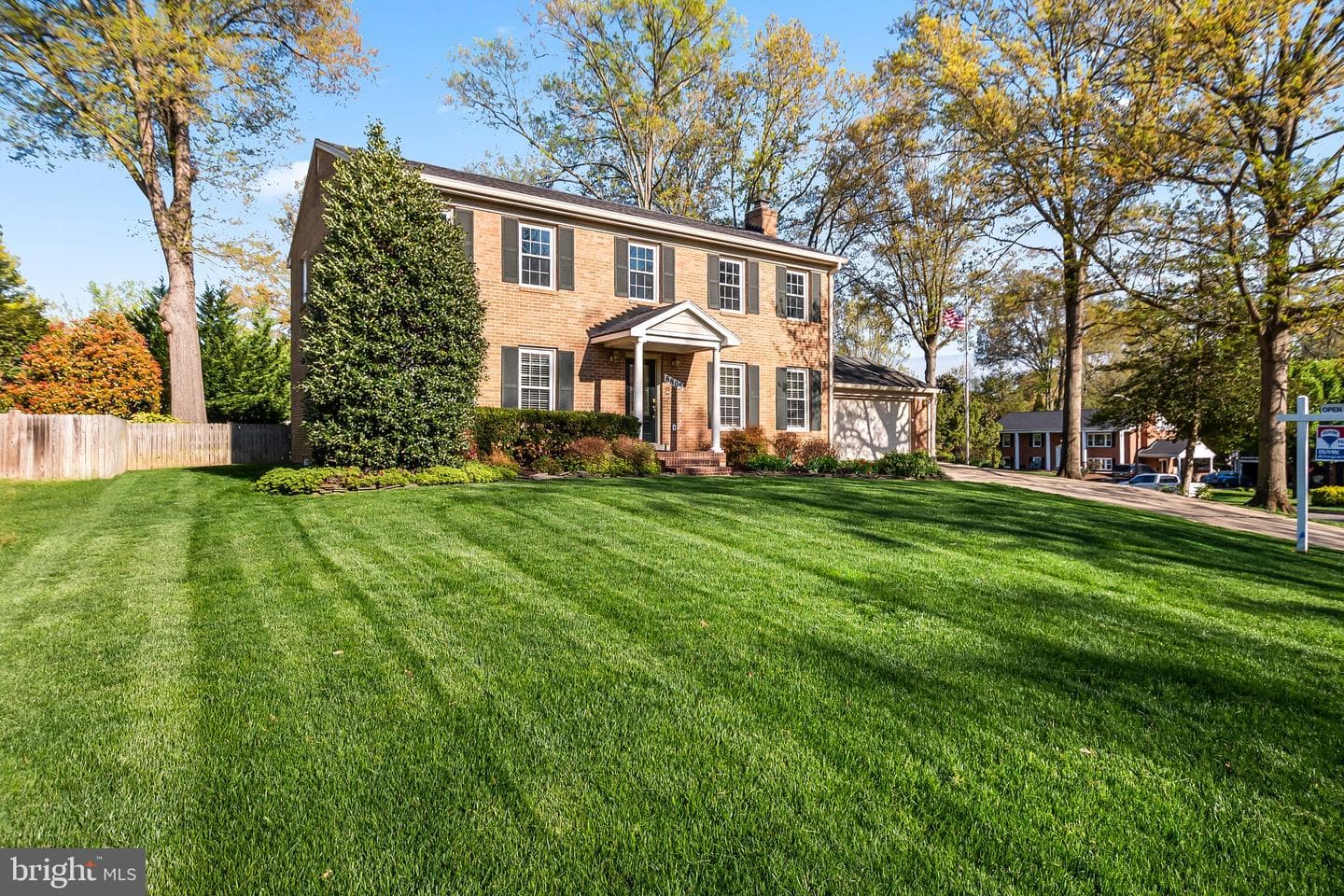8805 Teresa Ann Court photo 2