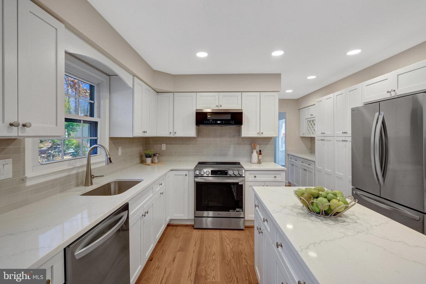 7820 Antiopi Street photo 16