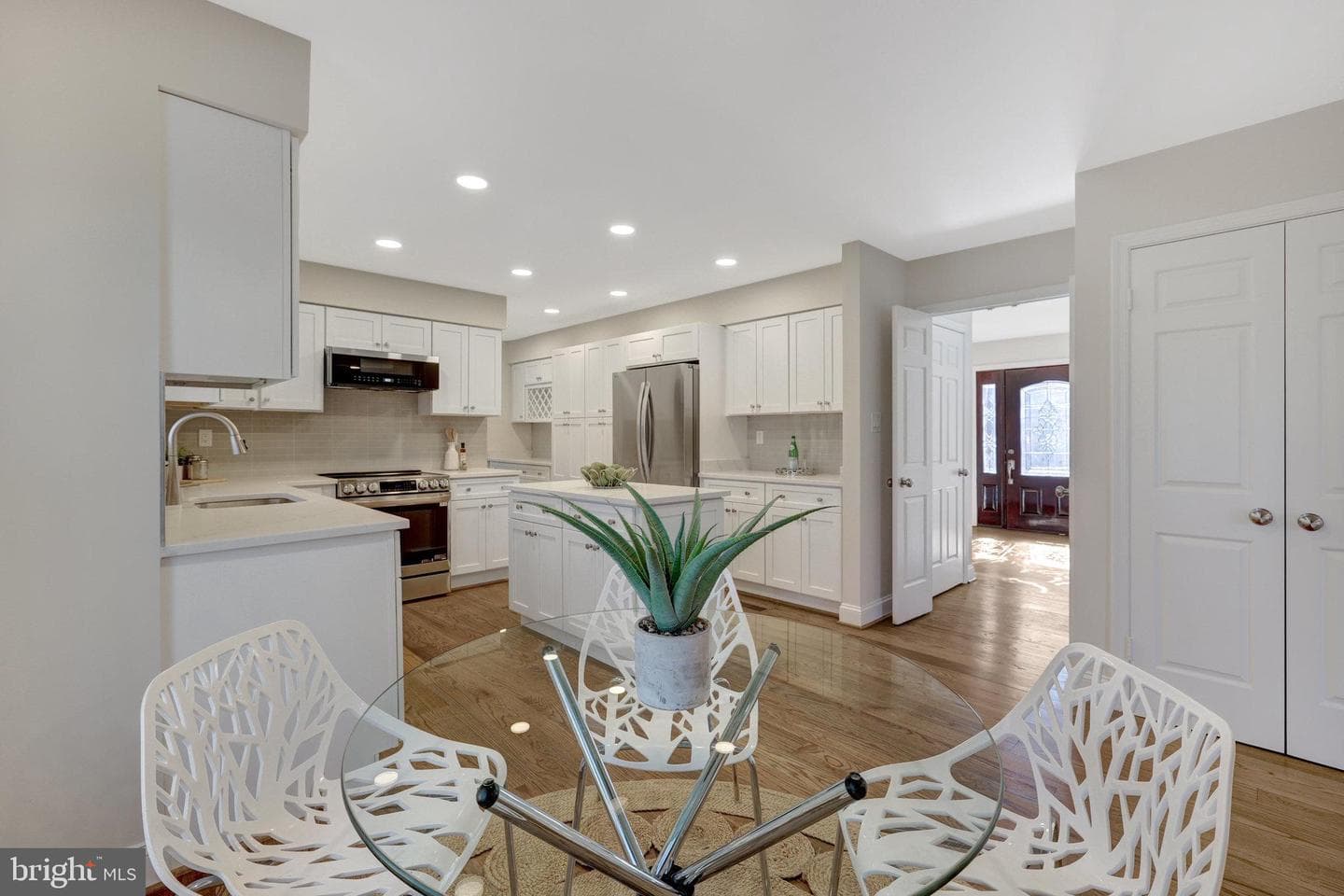 7820 Antiopi Street photo 23