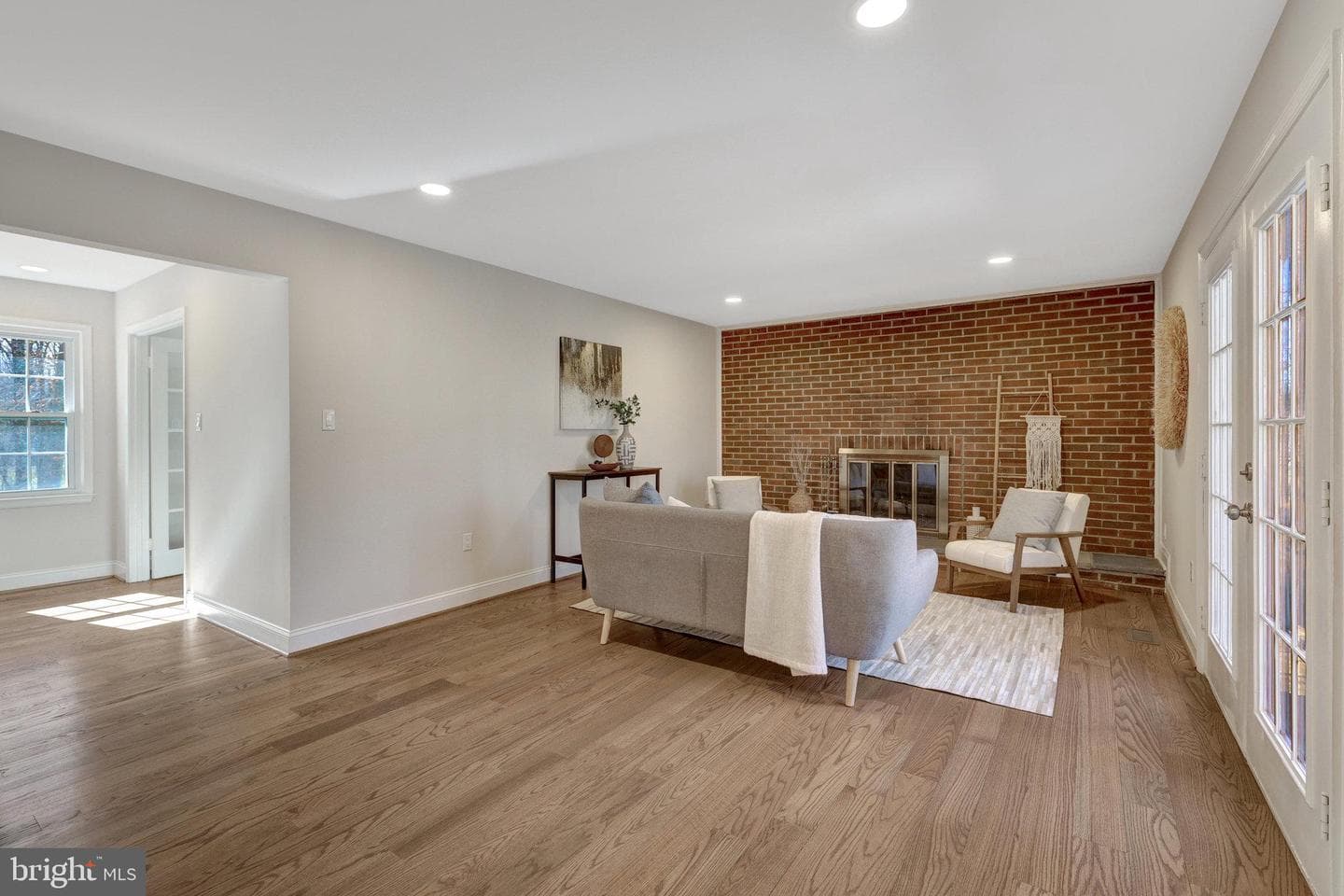 7820 Antiopi Street photo 24