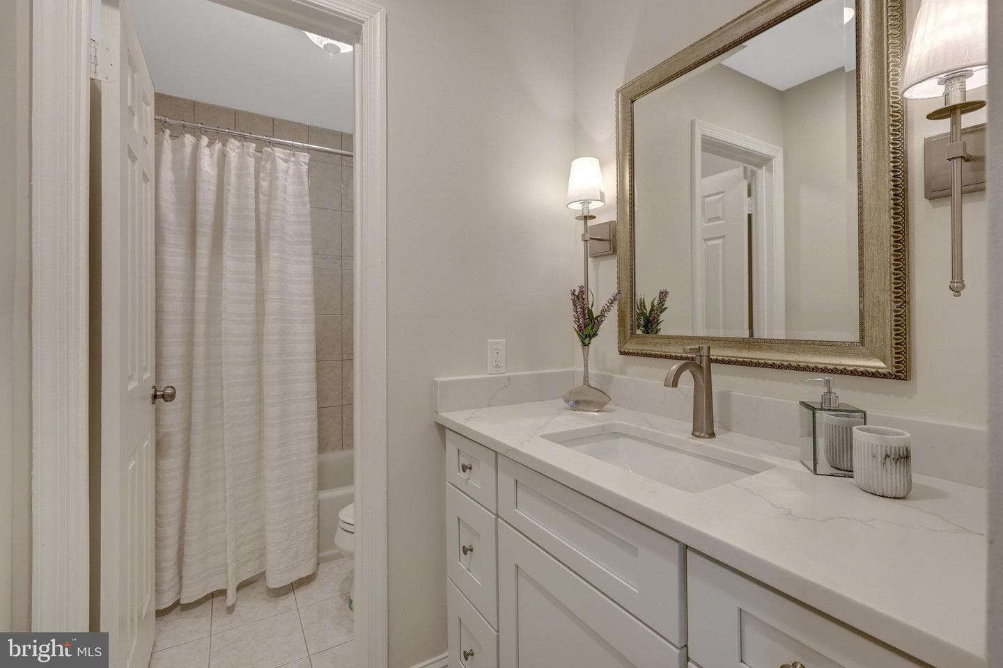 7820 Antiopi Street photo 43