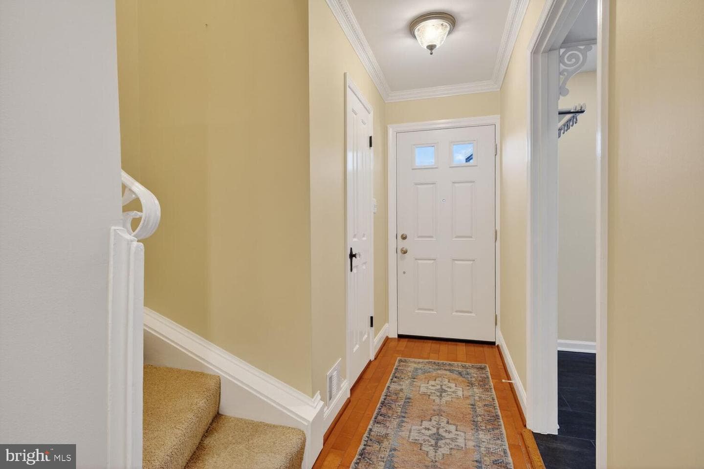 4575 Airlie Way photo 2