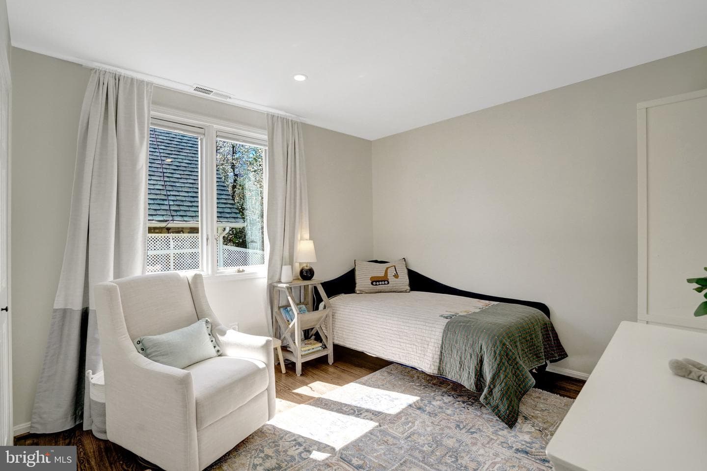 2008 Swan Terrace photo 46
