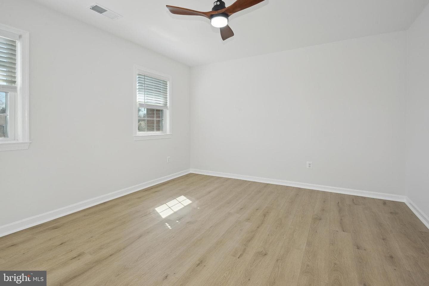 4638 Linmar Court photo 16
