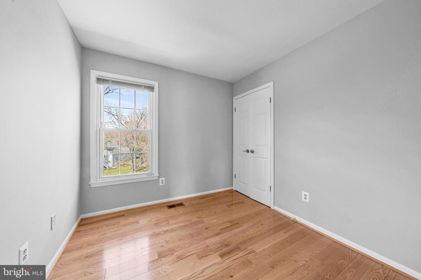 9359 Robnel Place photo 25