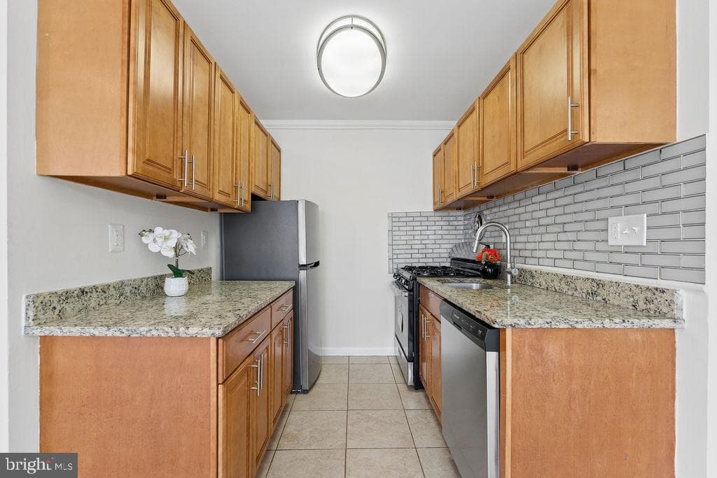 4367 Americana Drive #102 photo 12