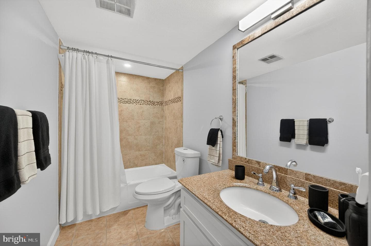 1536 Northgate Square #21 photo 5