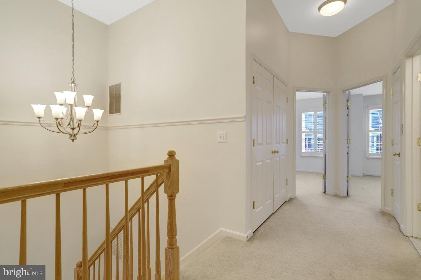 5282 Sandyford Street photo 36