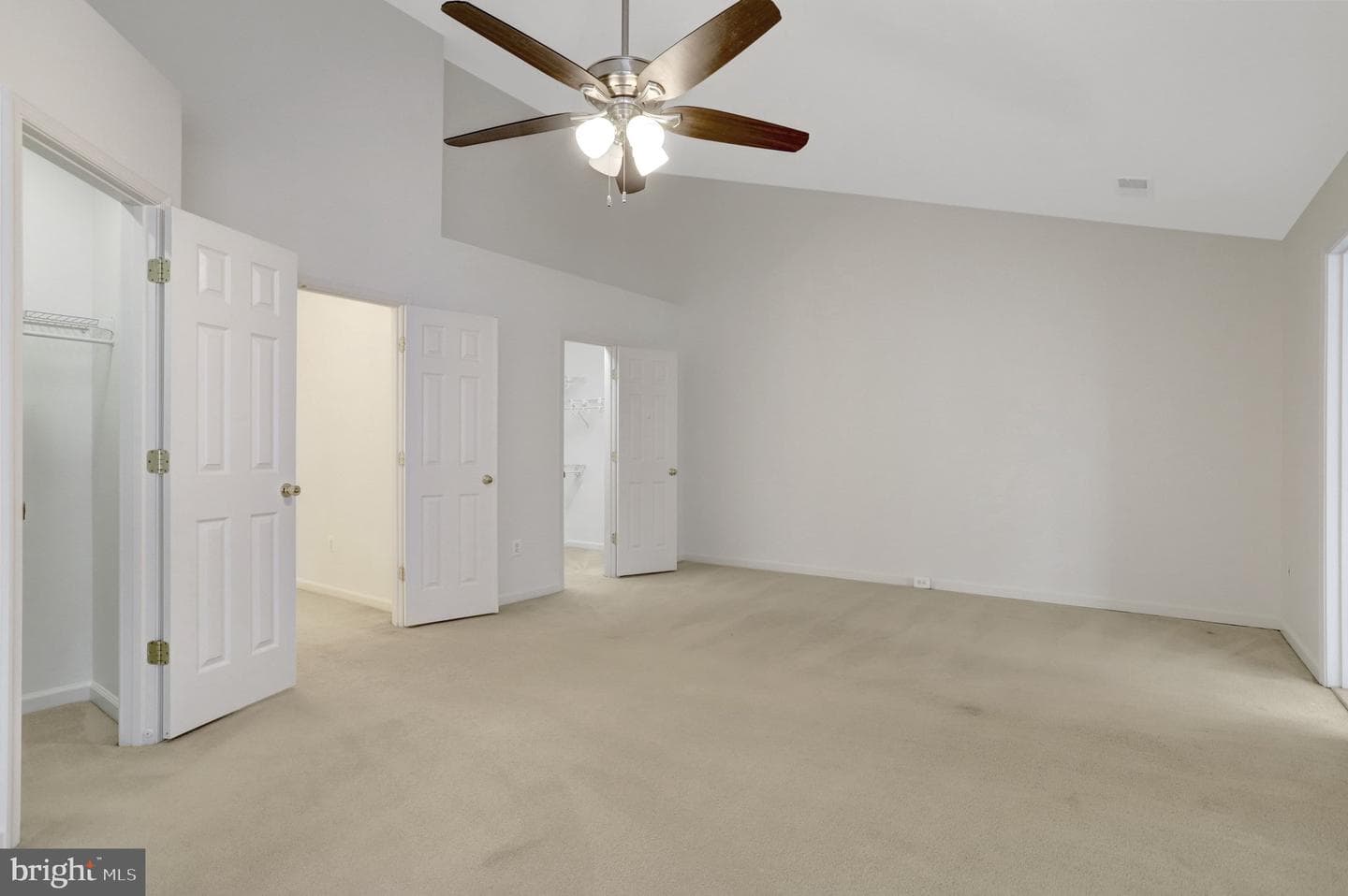 5282 Sandyford Street photo 39
