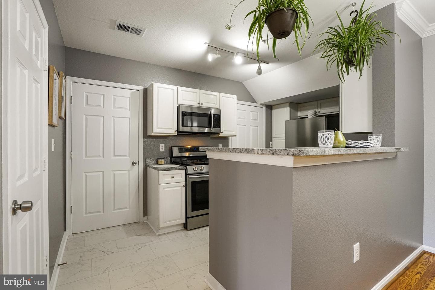 12804 Fair Briar Lane photo 12