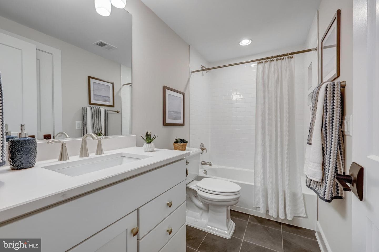 1429 Spring Vale Avenue photo 84