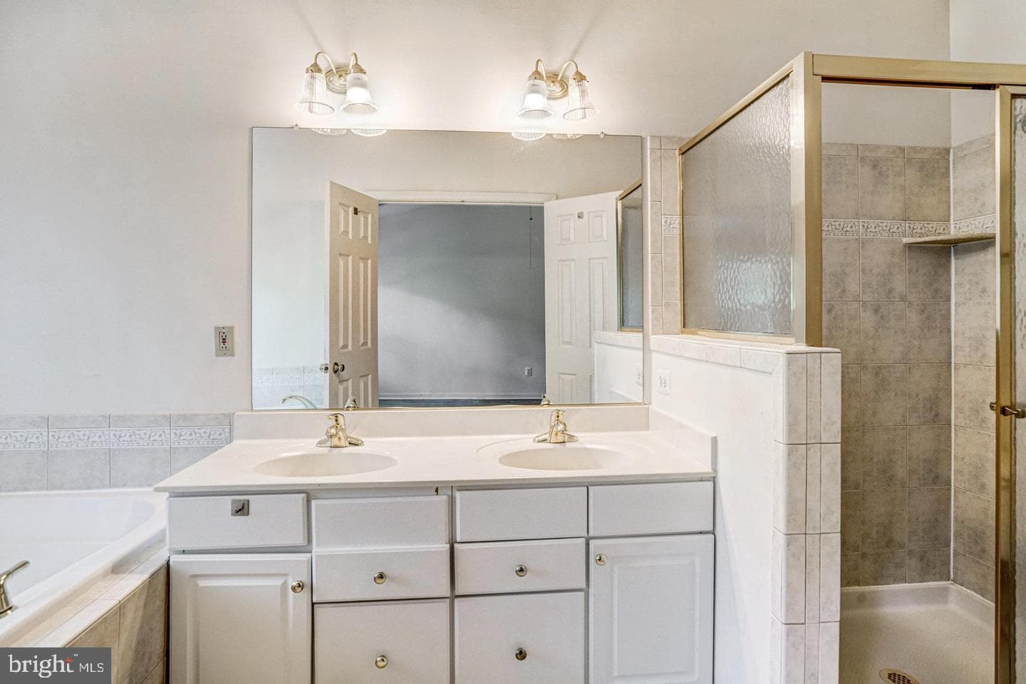 8408 Jovin Circle photo 13