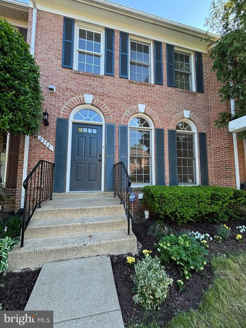 6274 Walkers Croft Way photo 3