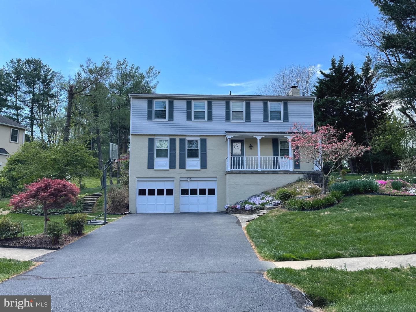 1150 Kettle Pond Lane, Great Falls