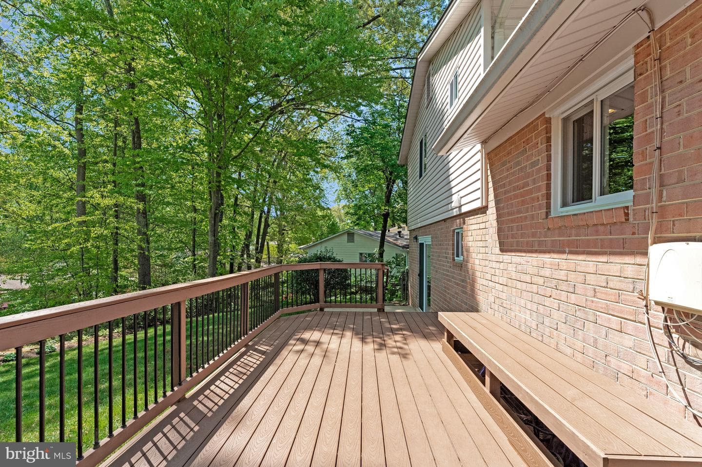 5392 Gainsborough Drive photo 40
