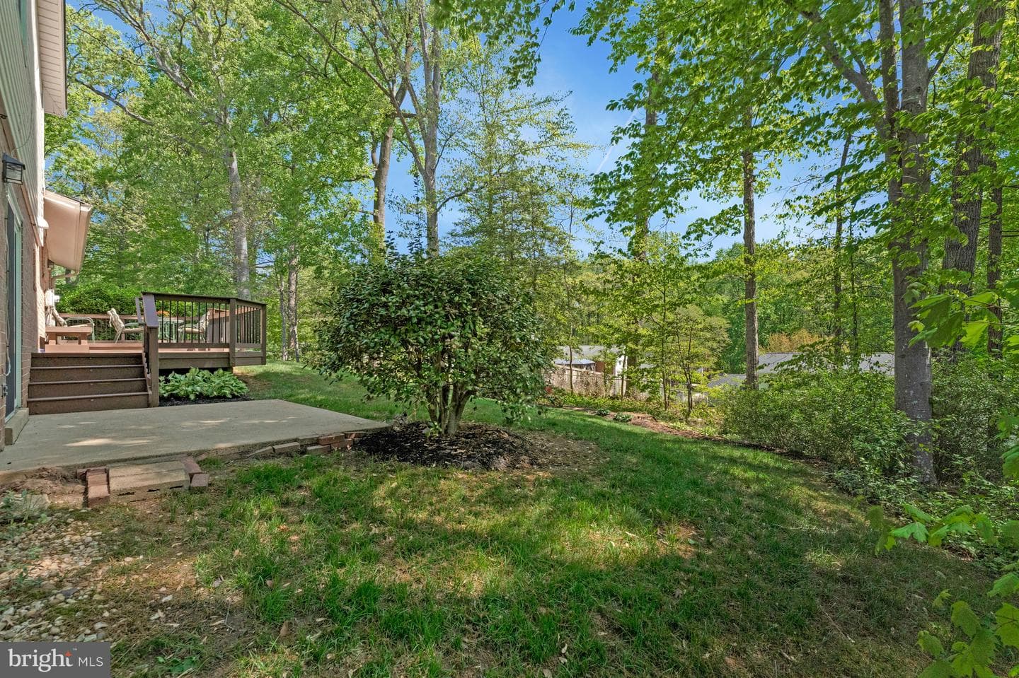 5392 Gainsborough Drive photo 44