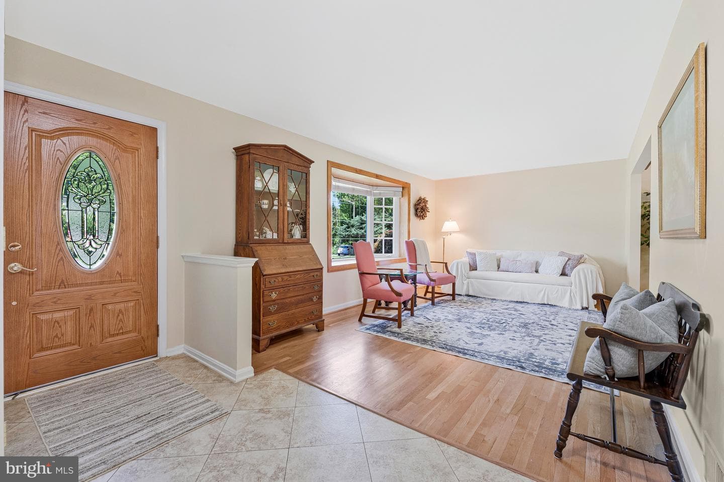 5392 Gainsborough Drive photo 6