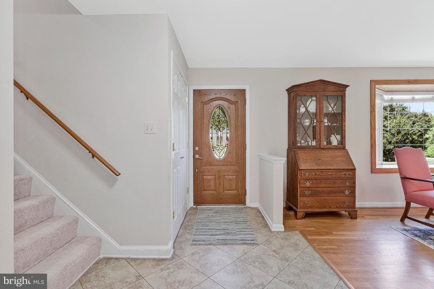 5392 Gainsborough Drive photo 7