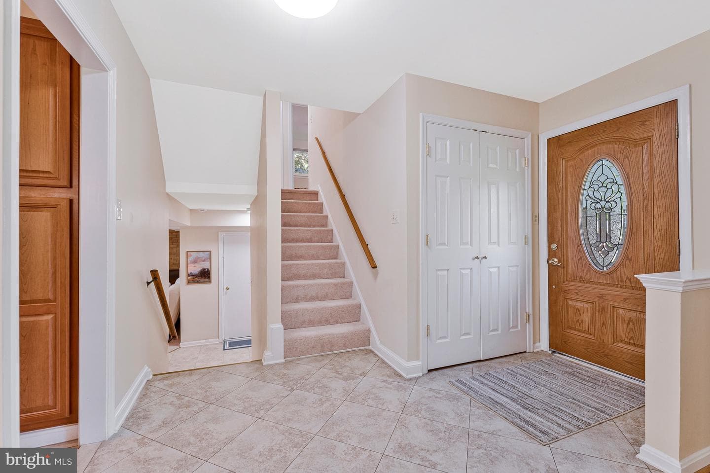 5392 Gainsborough Drive photo 8