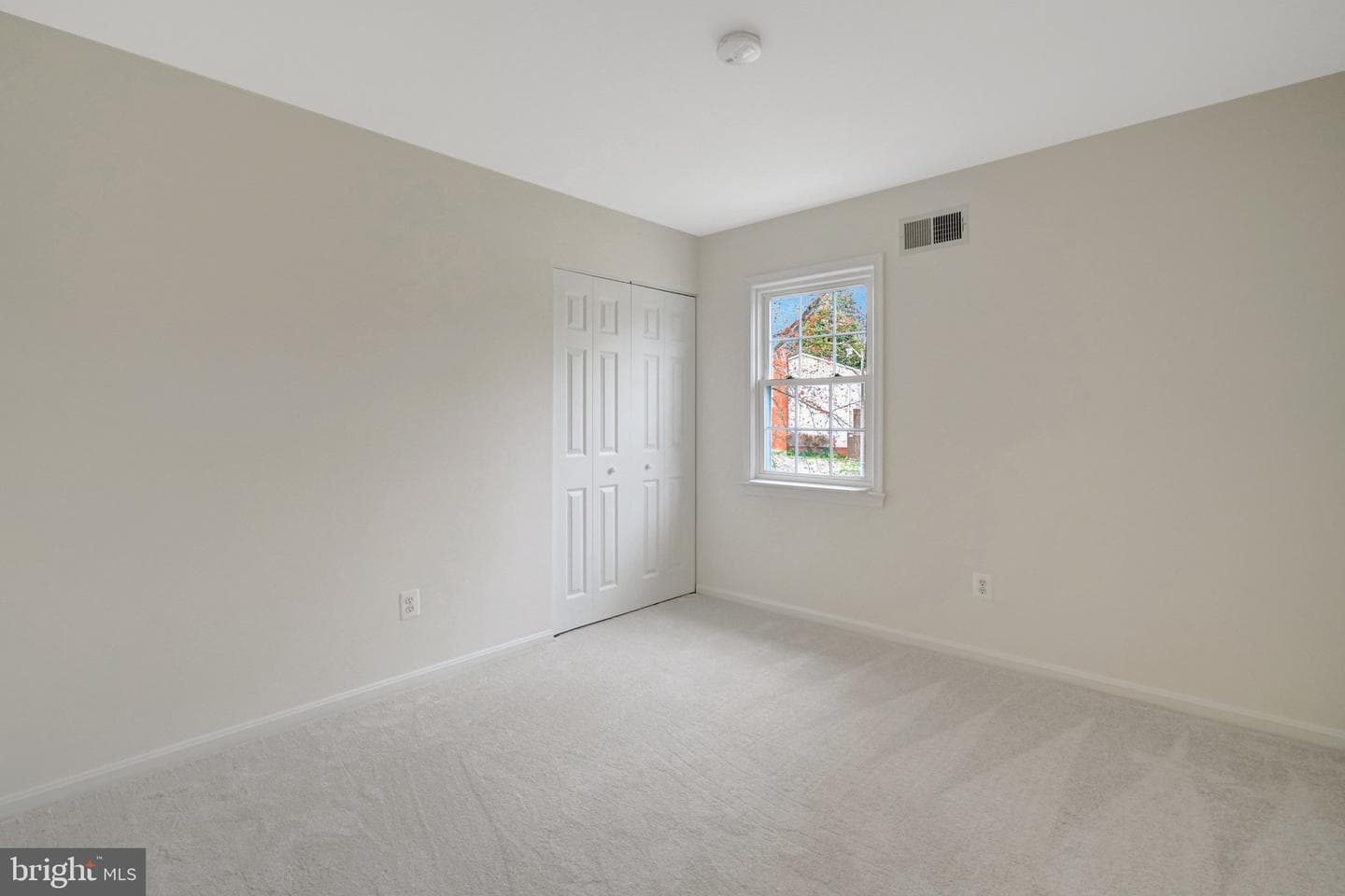 7627 Luton Place photo 37