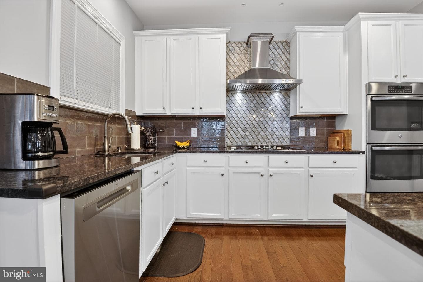 8808 Talbert Road photo 11