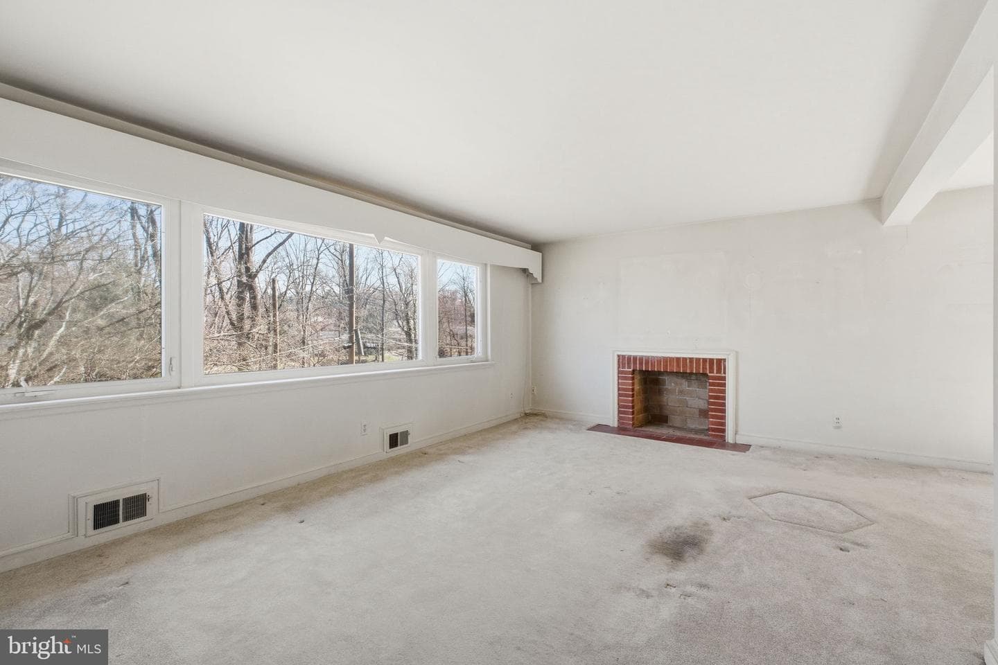 3806 Howard Street photo 10