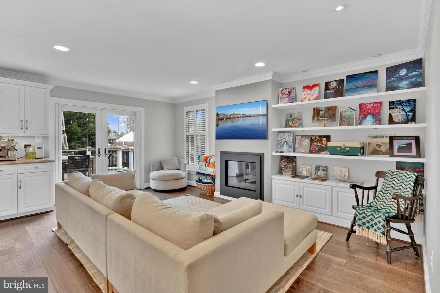 1502 Chain Bridge Court photo 18