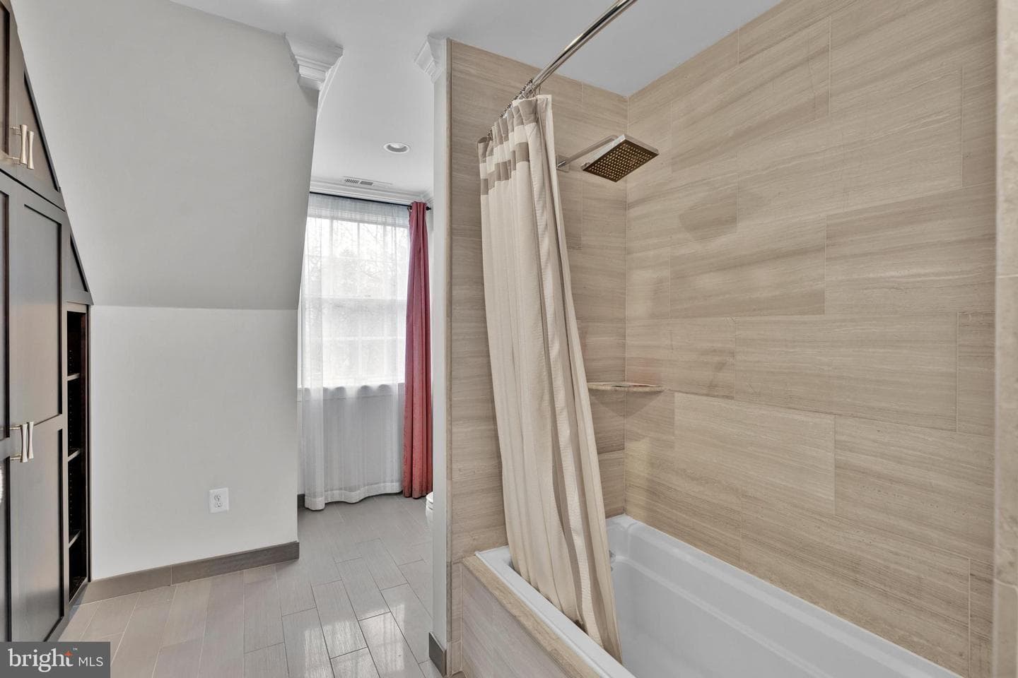 1502 Chain Bridge Court photo 32