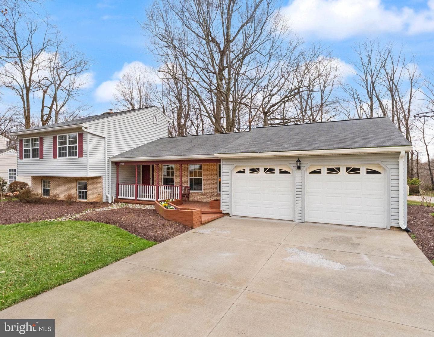 6027 Ridge Ford Drive