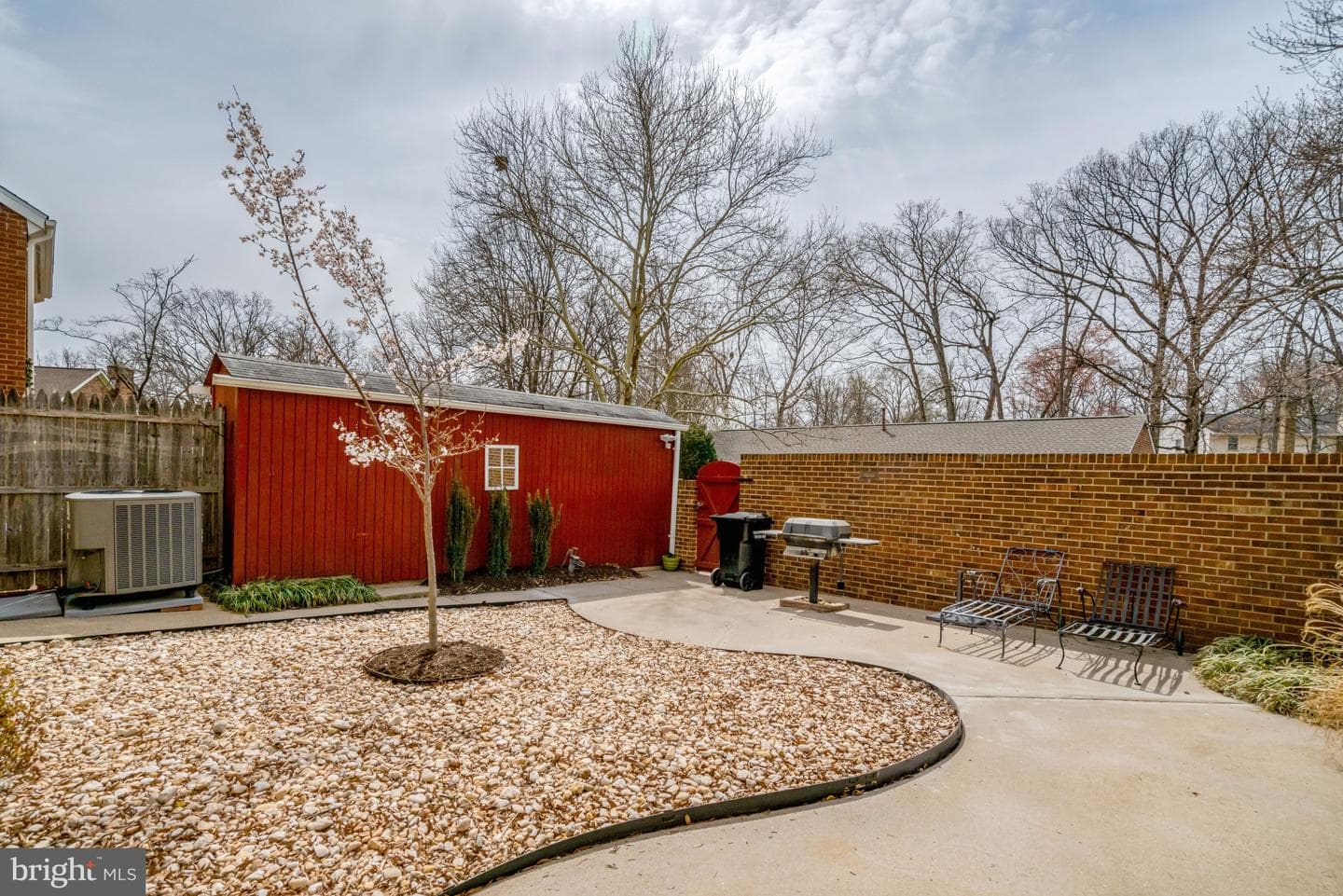 8523 Lakinhurst Lane photo 64
