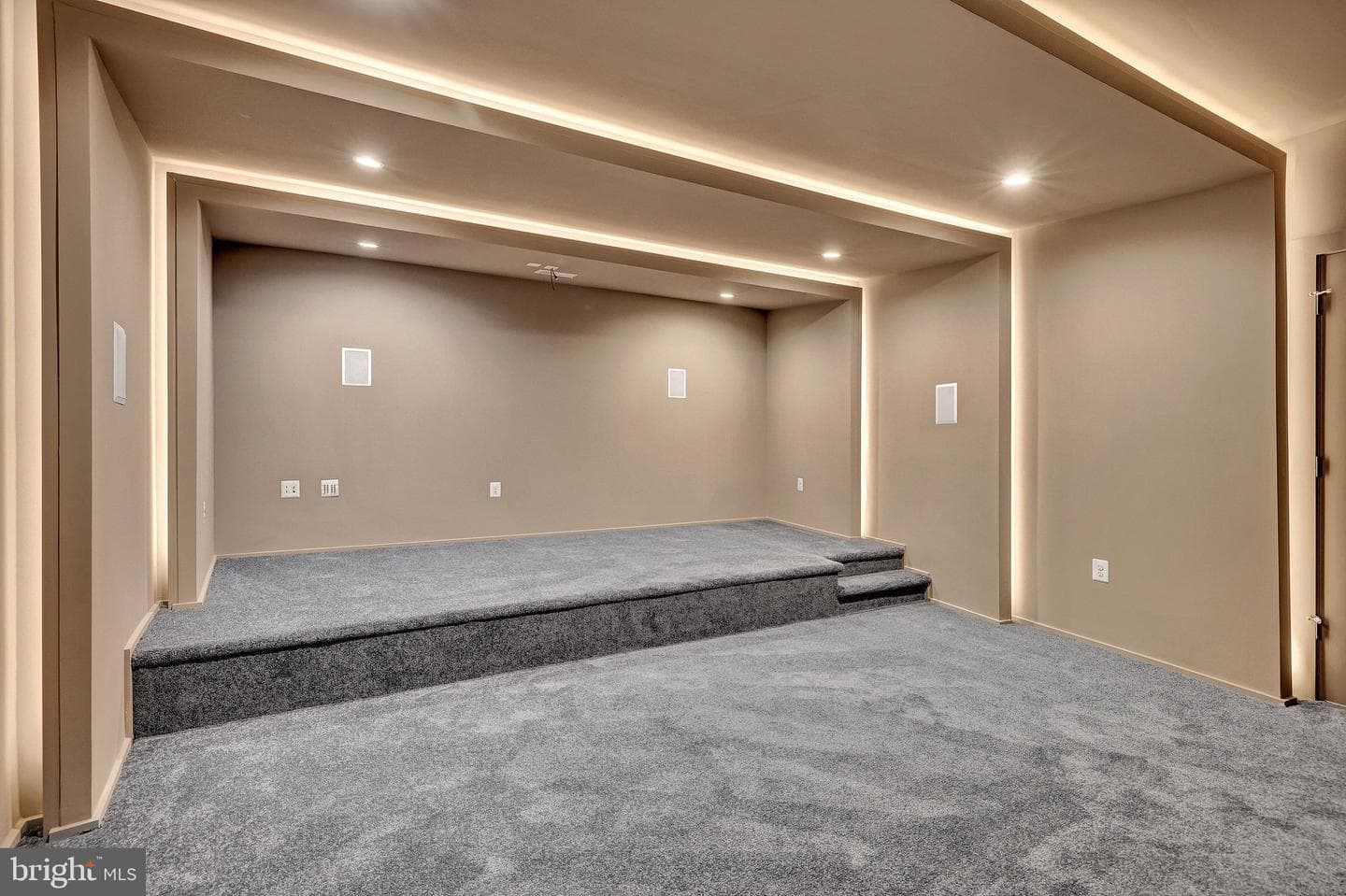 1100 Balls Hill Road photo 66