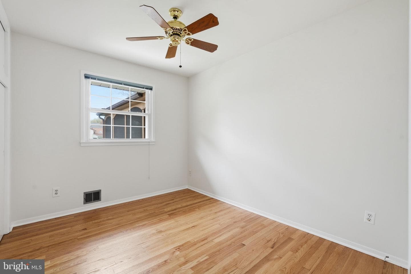 8110 Carrick Lane photo 24