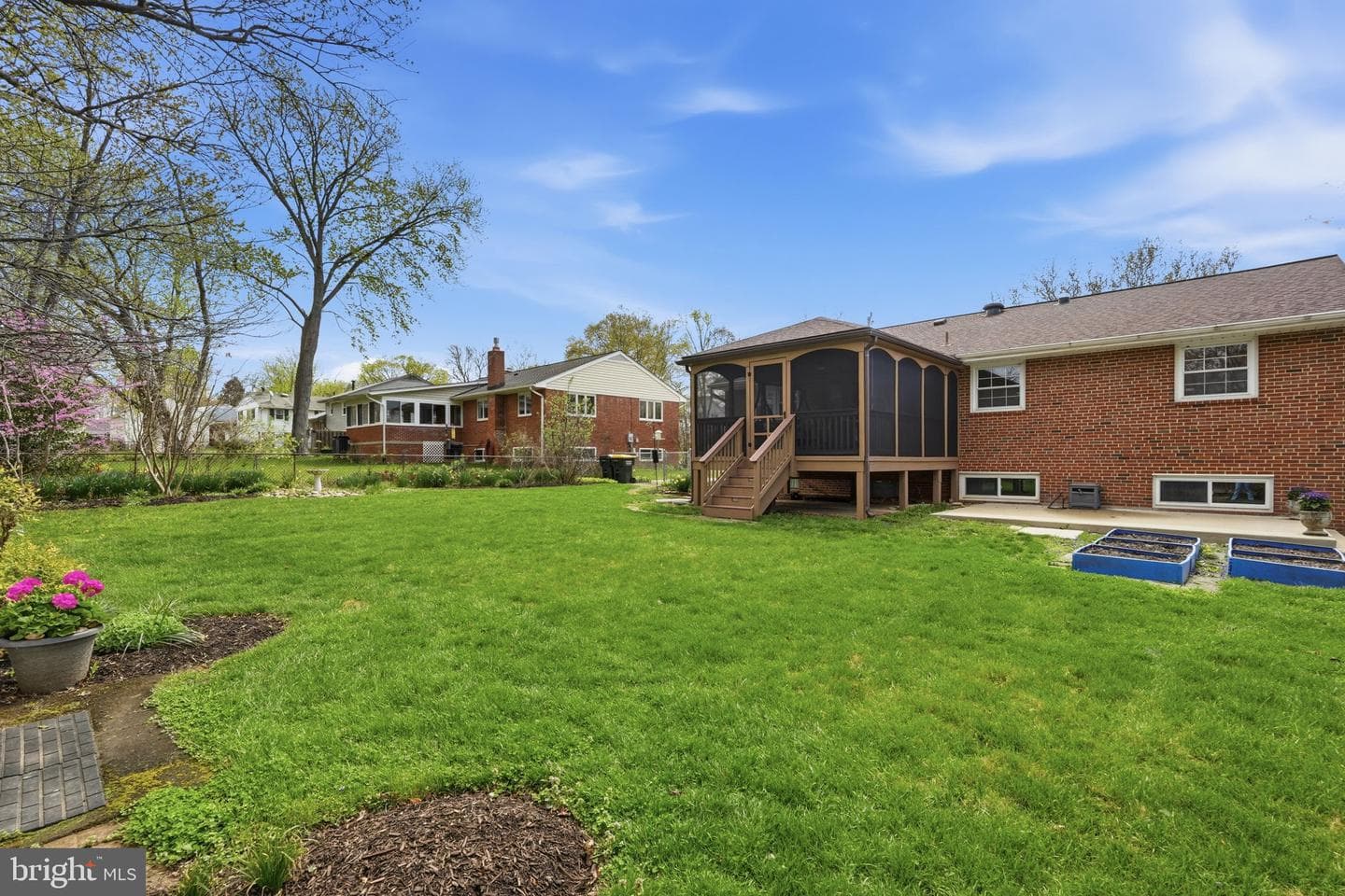 8110 Carrick Lane photo 37