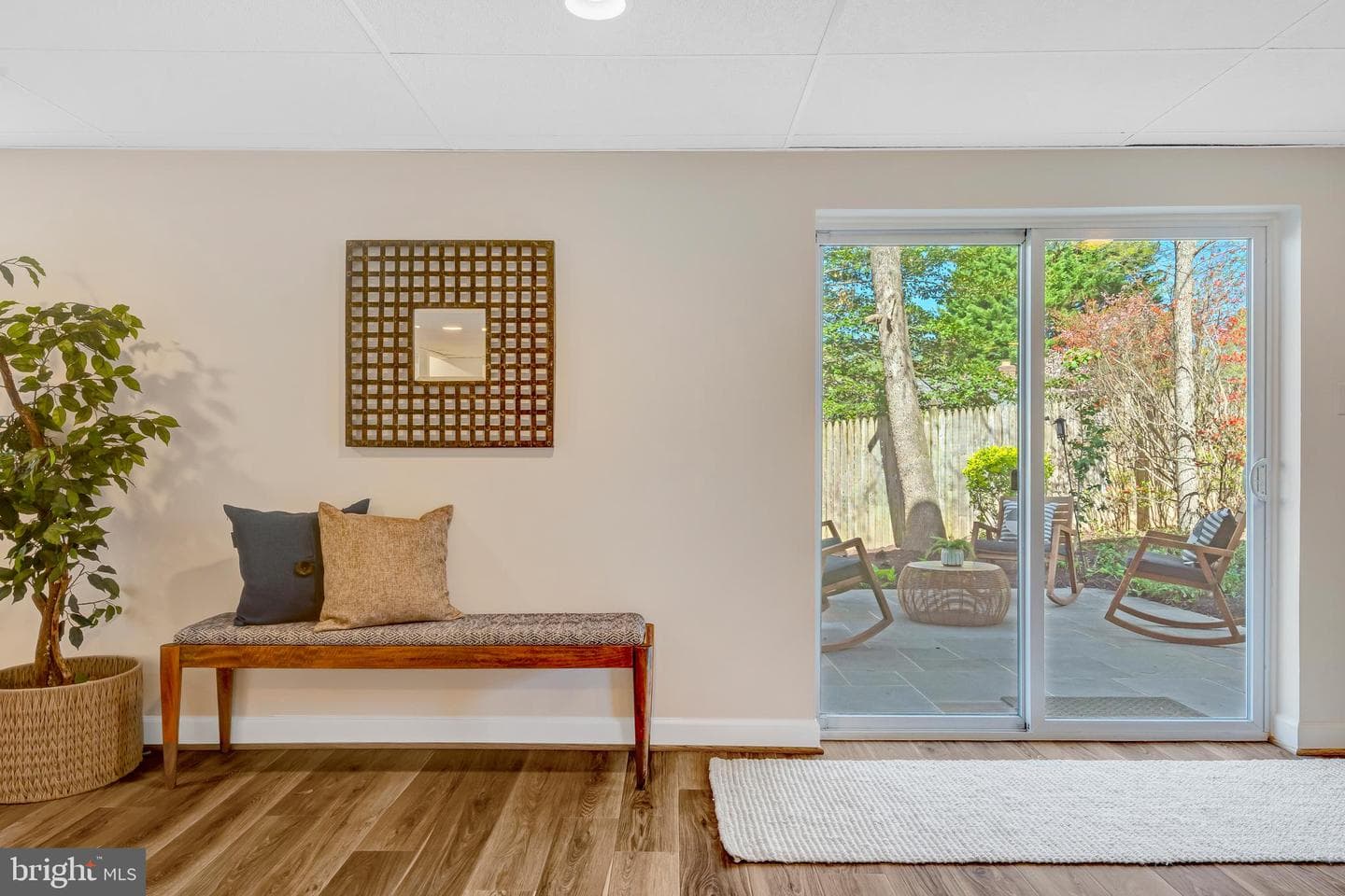 9810 Vertain Court photo 33