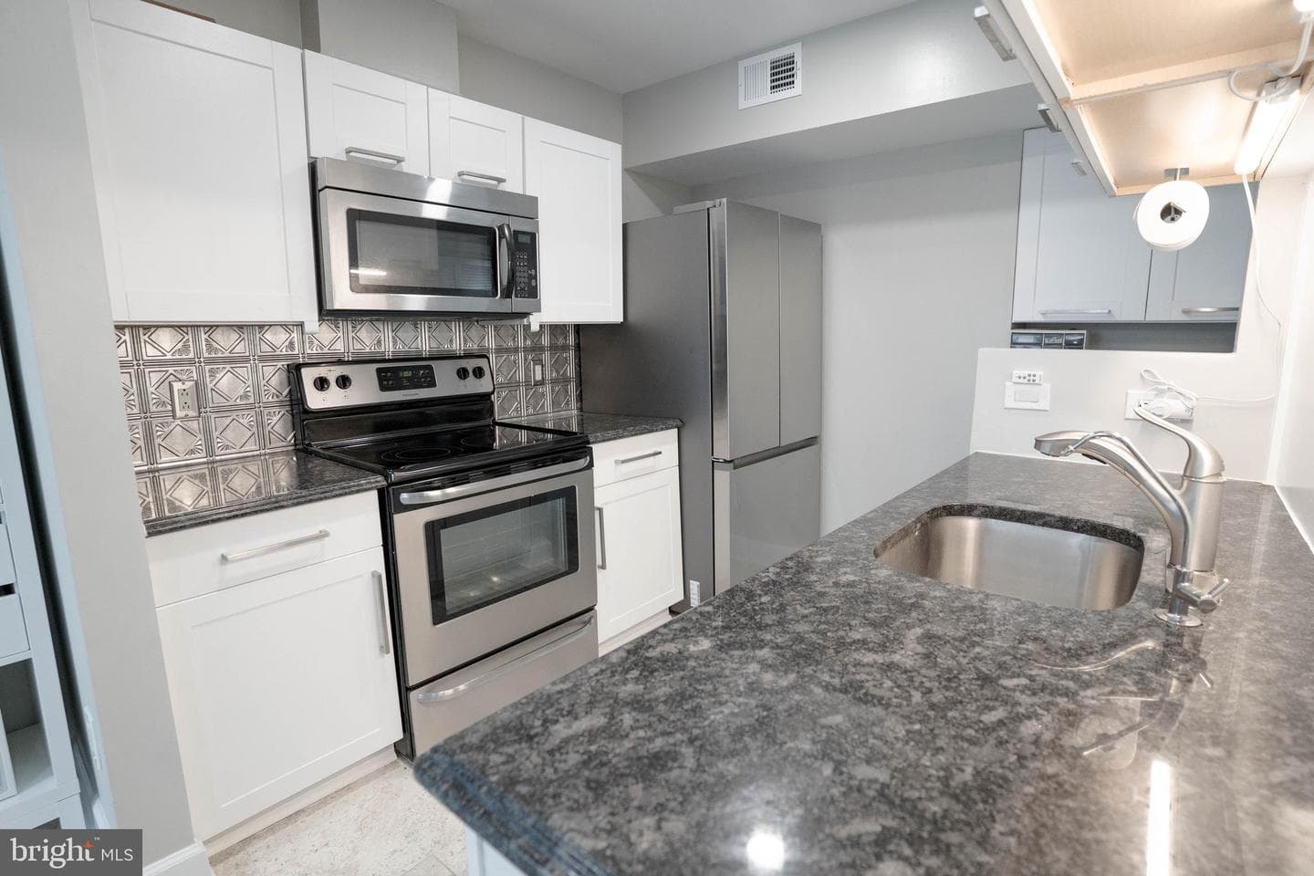 6223 Stonepath Circle photo 12
