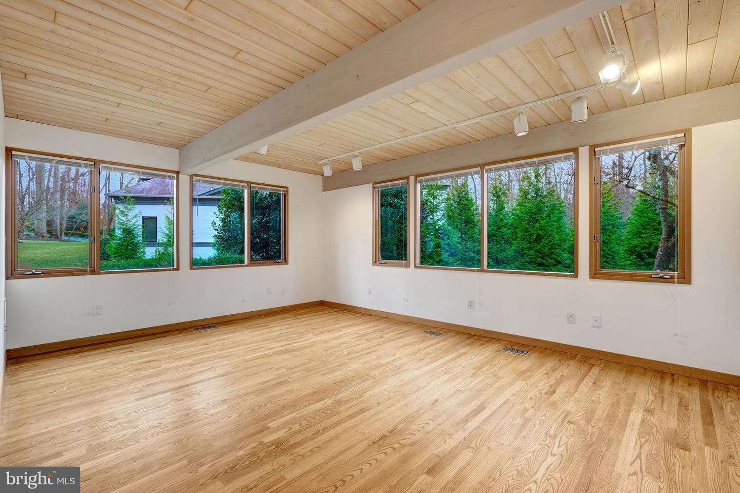 8620 Polk Street photo 33