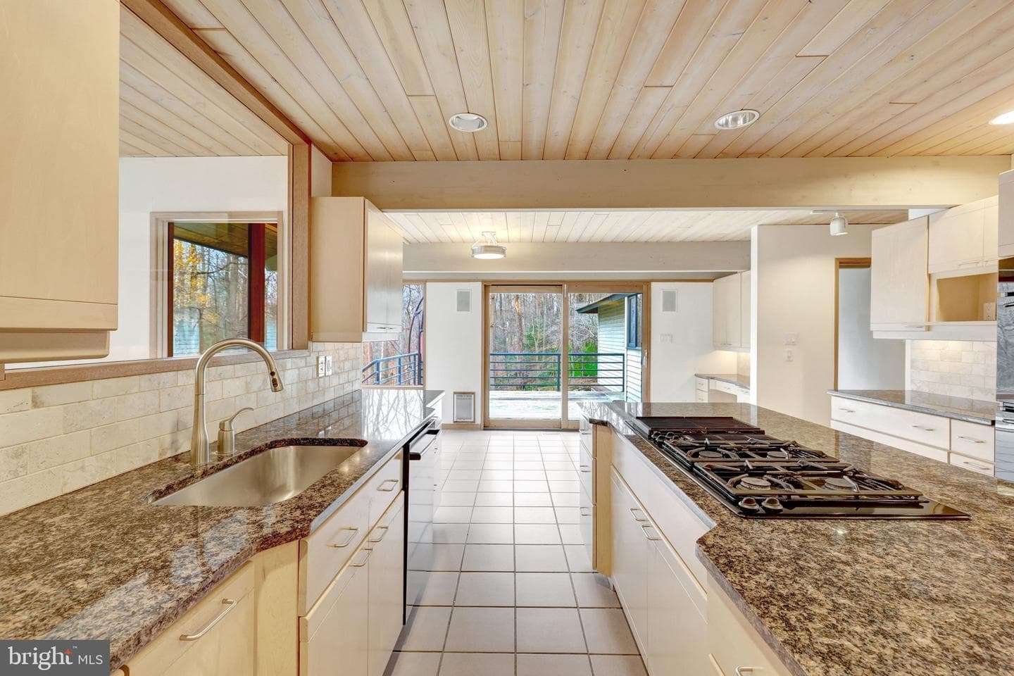 8620 Polk Street photo 35