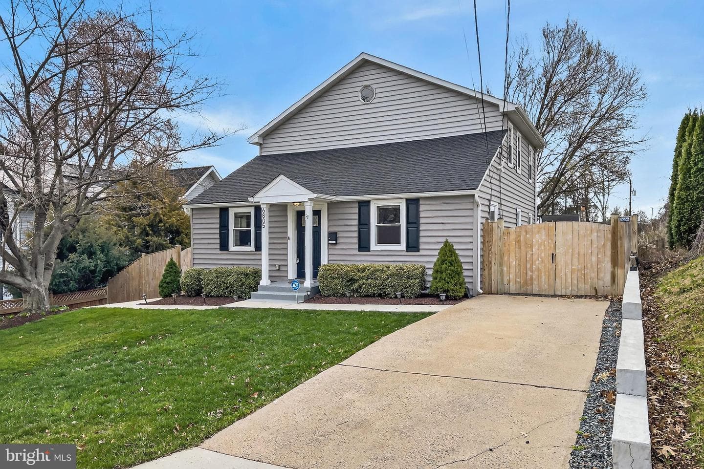 6805 Farragut Avenue photo 3
