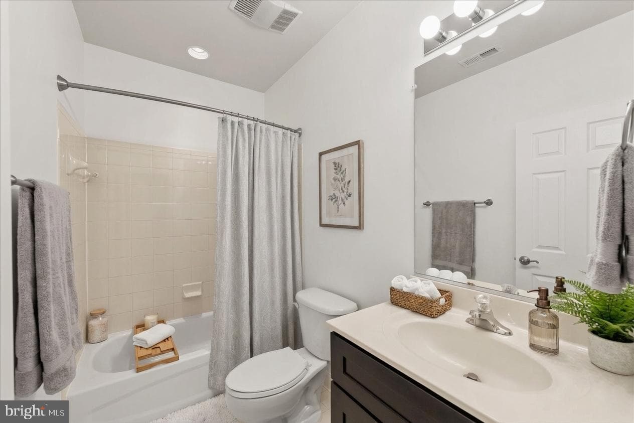 7009 Quander Road photo 45