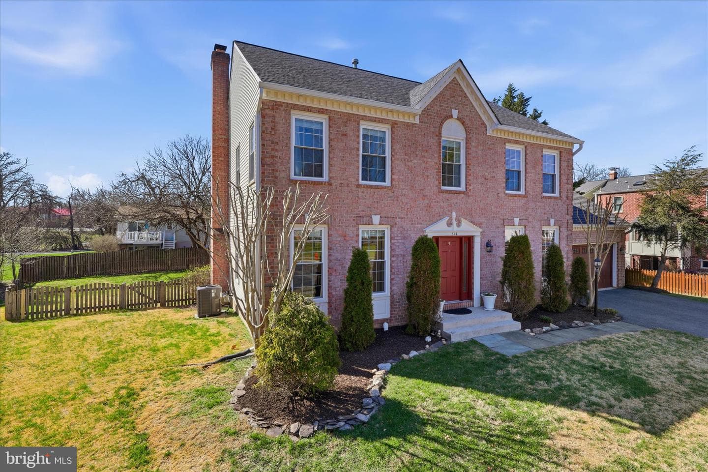 314 Orchard Court NW photo 4