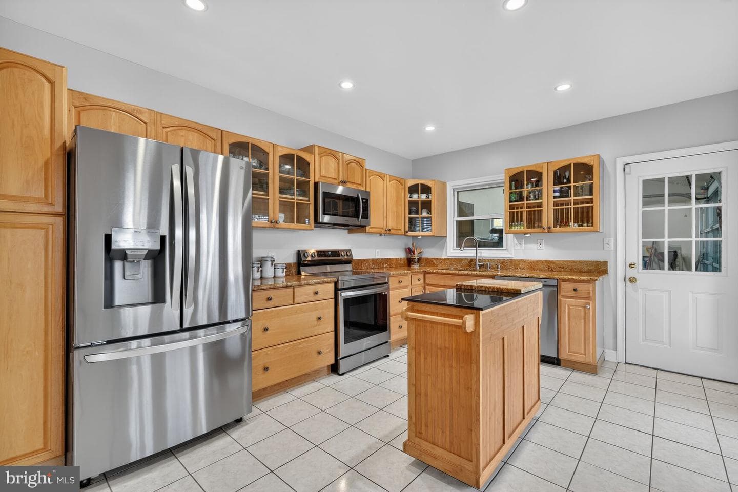4406 Roundhill Road photo 9