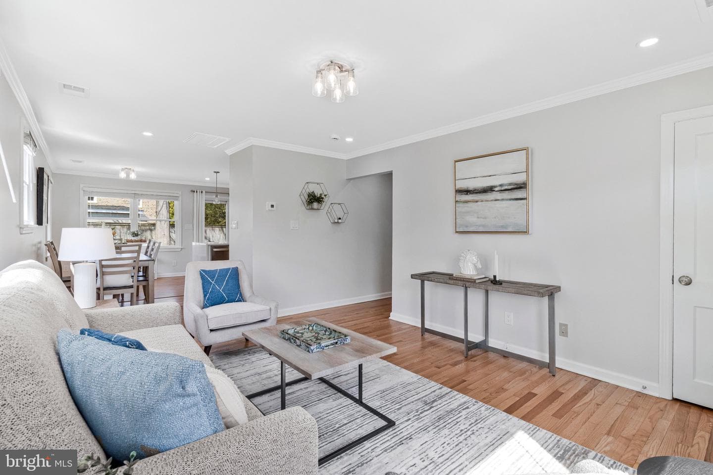 6920 Kenfig Drive photo 4