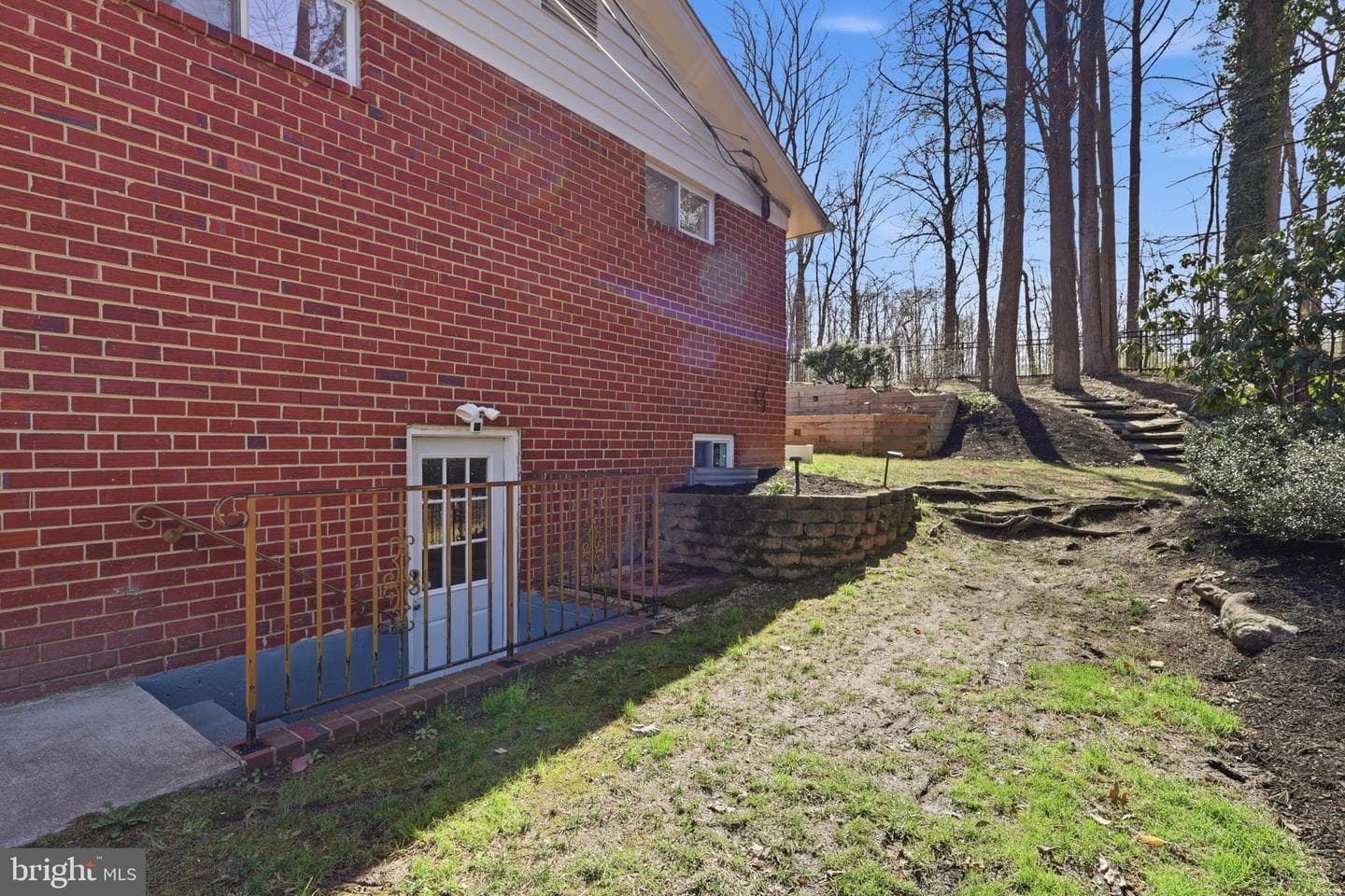 5613 Eastbourne Drive photo 32