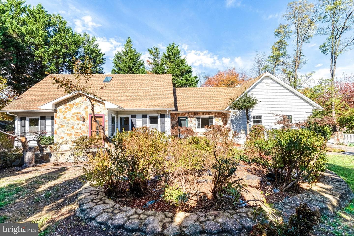 9720 Five Oaks Road photo 1