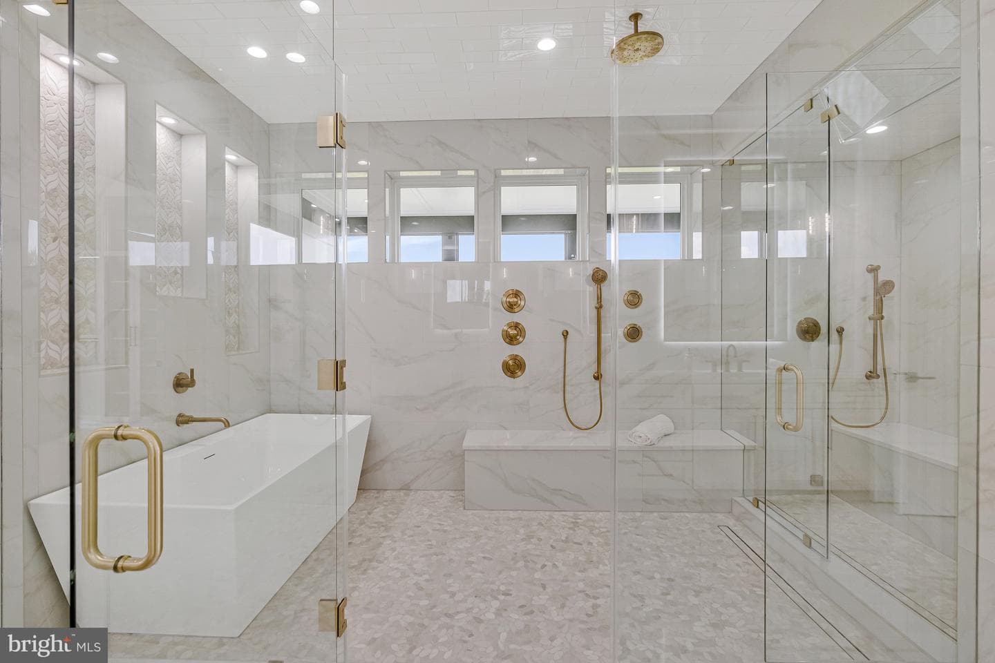 1101 Clover Dr photo 39