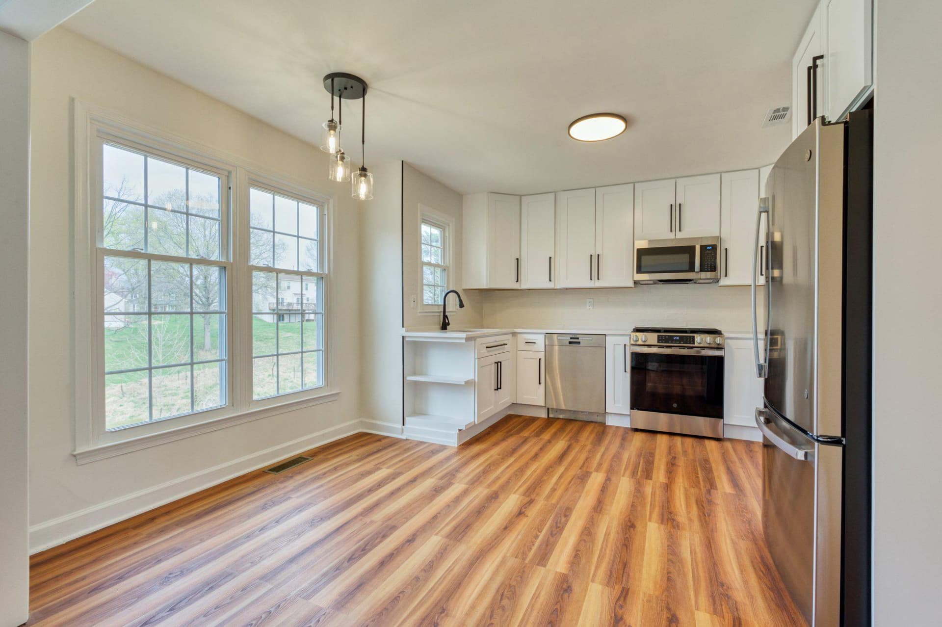 1348 Stokley Way photo 5