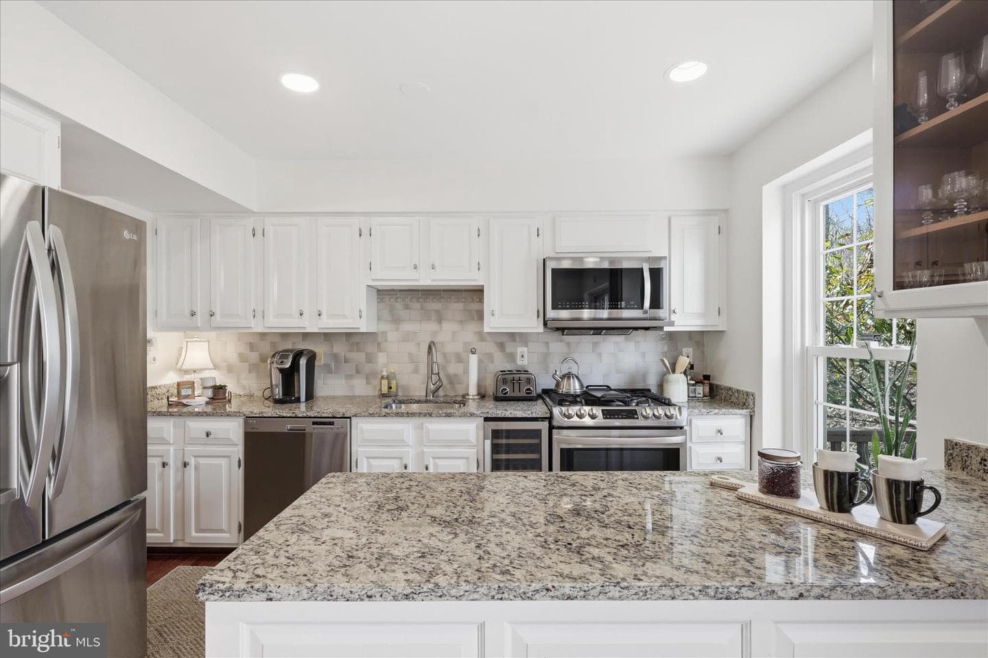 2184 Pond View Court photo 14