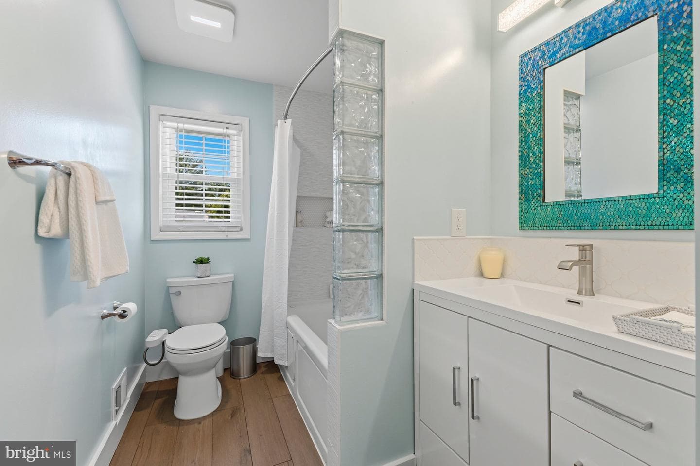 6028 Sweet Dale Court photo 17