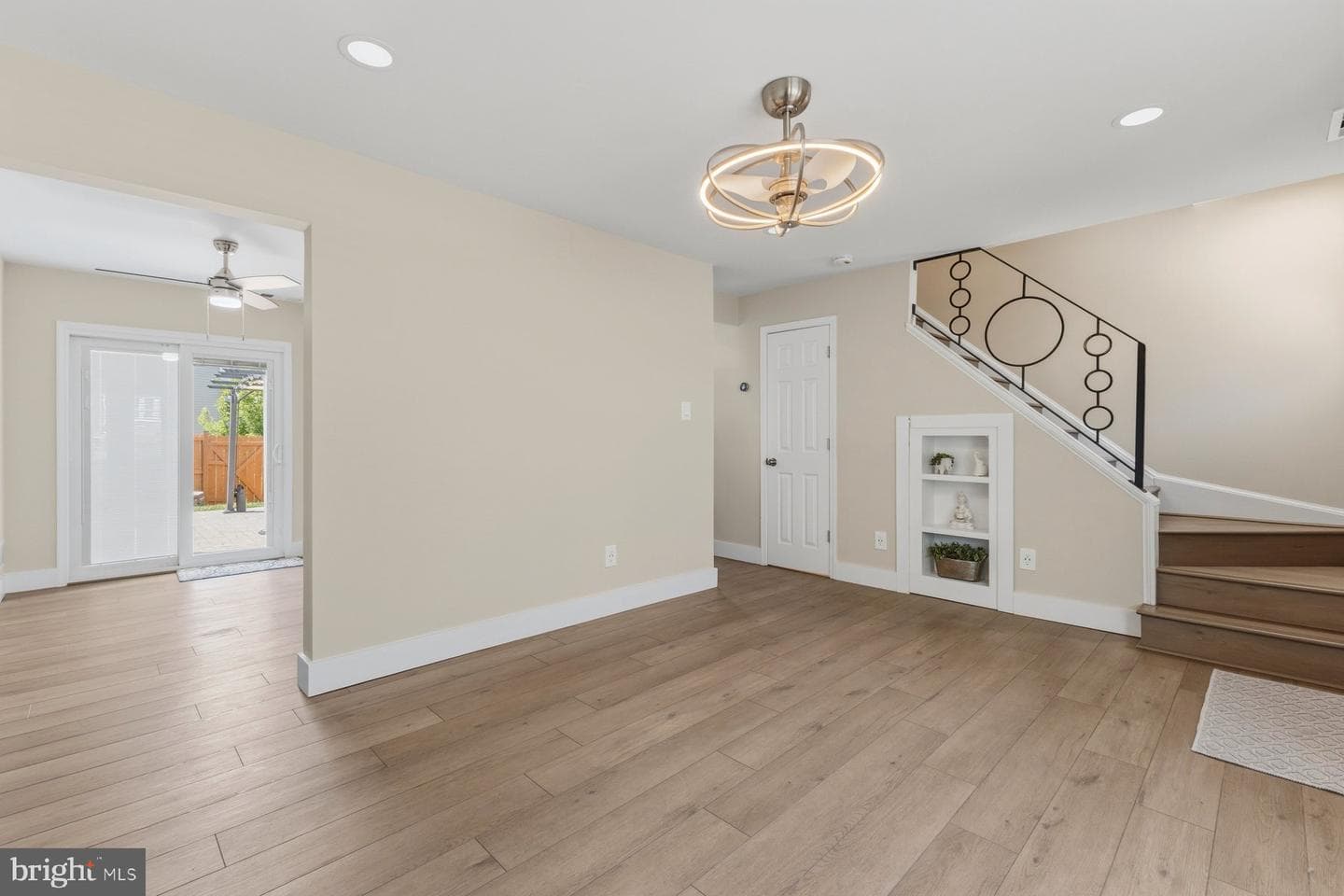 6028 Sweet Dale Court photo 7