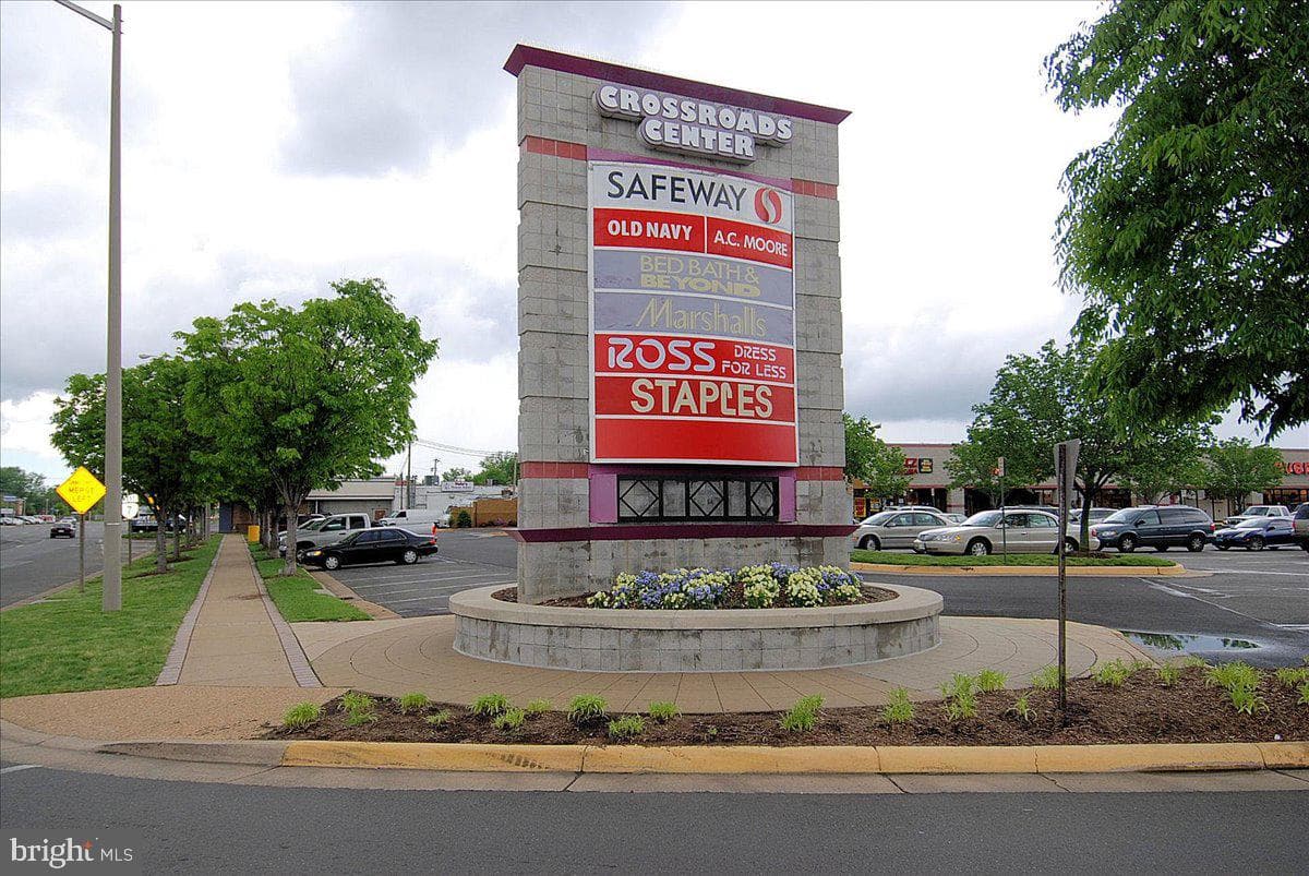 3701 S George Mason Drive #1604n photo 38